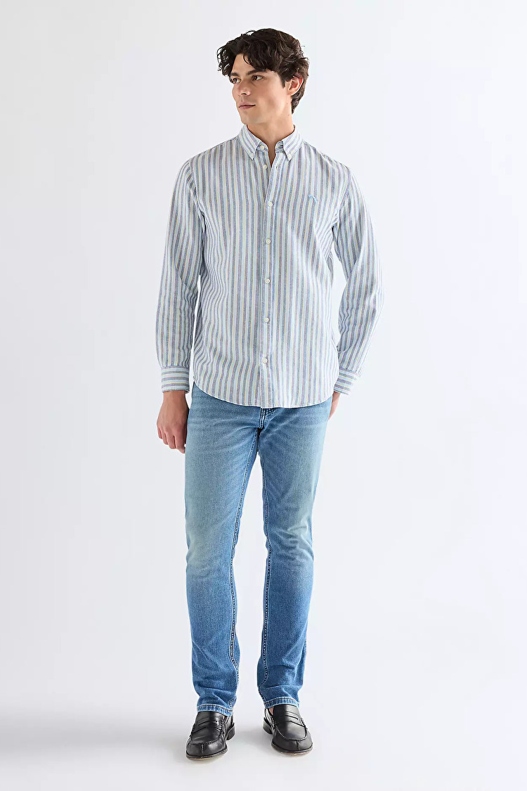 Джинси Wrangler Greensboro Regular Fit (112377801) Блакитний