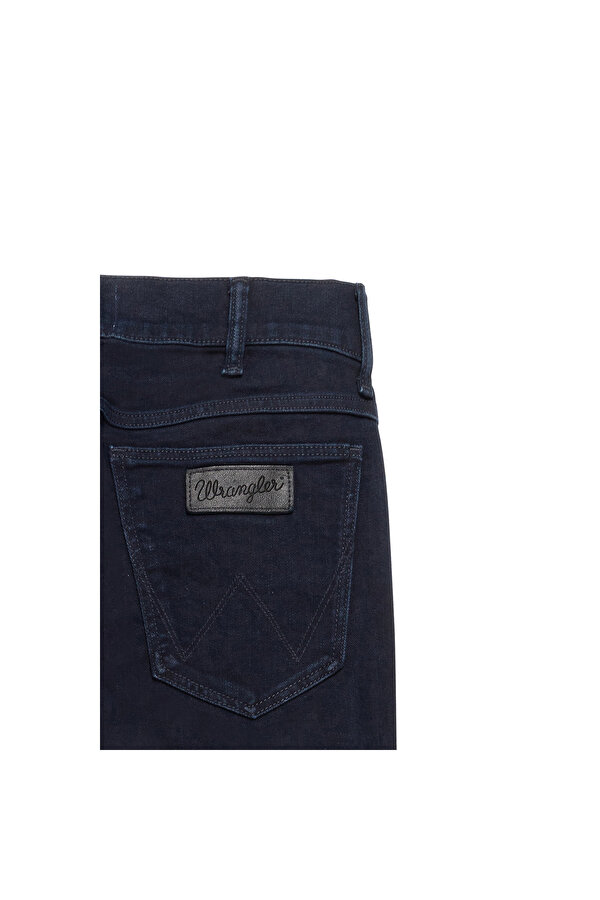 Джинсы Wrangler Greensboro Regular Fit (112127042) Черный