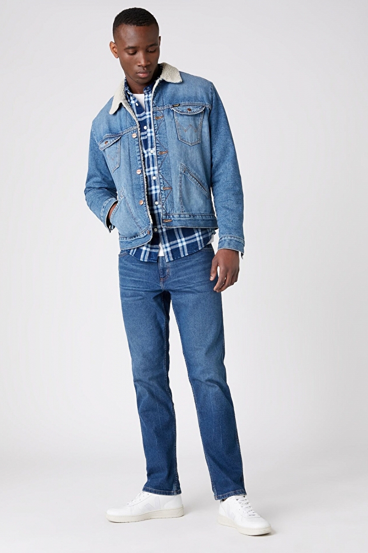 Джинси Wrangler Greensboro Regular Fit (W15QU858J) Синій